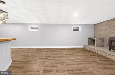 Living - 3300 Paper Mill Rd, Phoenix, MD 21131 photo 6 of 7