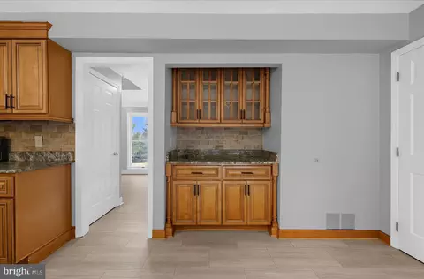 Entry Way - 3300 Paper Mill Rd, Phoenix, MD 21131 photo 6 of 10