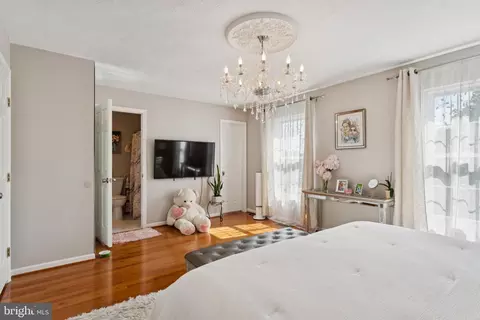 Bedroom - 2117 Cross Trails Rd, Windsor Mill, MD 21244 photo 2 of 3