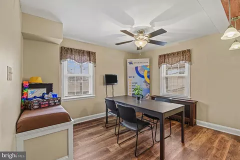 Entry Way - 1424 E Joppa Rd, Towson, MD 21286 photo 1 of 3