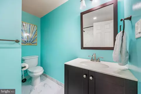 Bath - 6206 Pleasant View Ave, Baltimore, MD 21209 photo 1 of 4