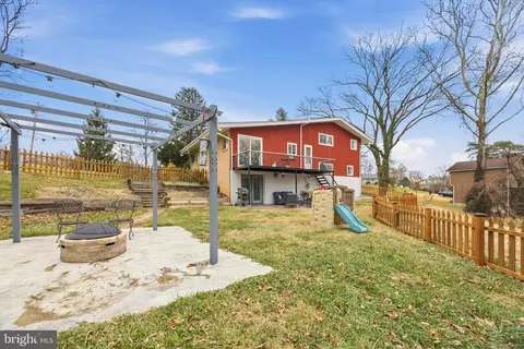 Exterior - 6206 Pleasant View Ave, Baltimore, MD 21209 photo 3 of 7