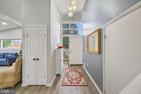 Entry Way - 6206 Pleasant View Ave, Baltimore, MD 21209 photo 1 of 6