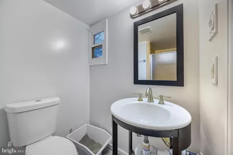 Bath - 6206 Pleasant View Ave, Baltimore, MD 21209 photo 3 of 4