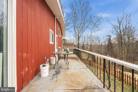 Exterior - 6206 Pleasant View Ave, Baltimore, MD 21209 photo 5 of 7