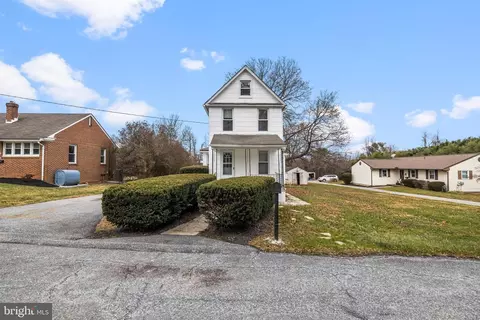 15 Wolf Ave, Reisterstown, MD 21136 photo 2
