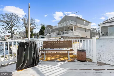 Exterior - 3830 New Section Rd, Middle River, MD 21220 photo 6 of 10