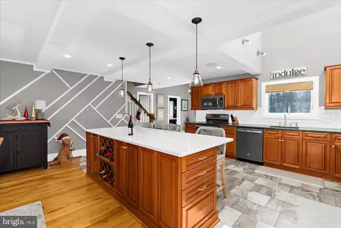 Kitchen - 3830 New Section Rd, Middle River, MD 21220 photo 2 of 5