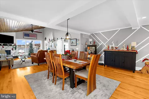 Dining - 3830 New Section Rd, Middle River, MD 21220 photo 5 of 5