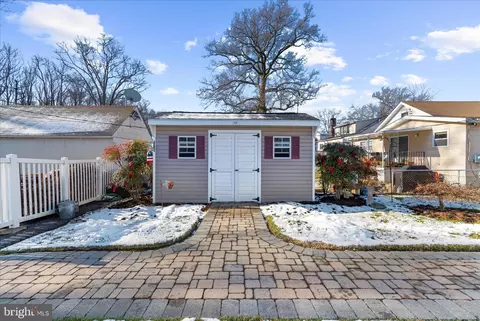 Exterior - 3830 New Section Rd, Middle River, MD 21220 photo 2 of 10