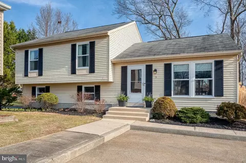 5 Wragby Ct, Perry Hall, MD 21128