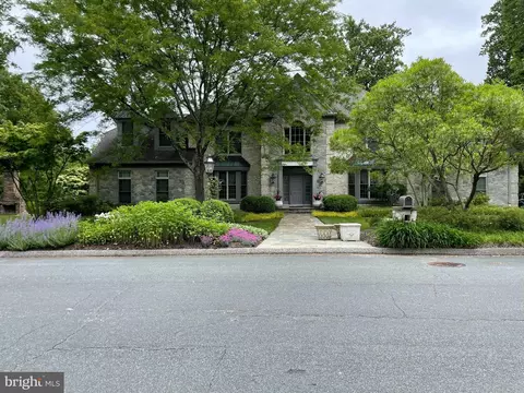 7 Hambleton Ct, Pikesville, MD 21208