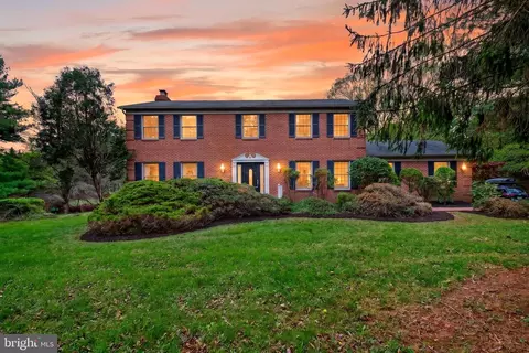 6 Jonathans Ct, Cockeysville, MD 21030