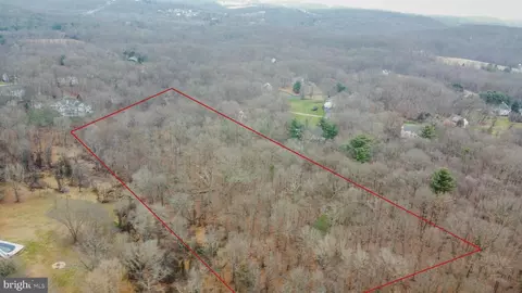 18657 Middletown Rd, Parkton, MD 21120