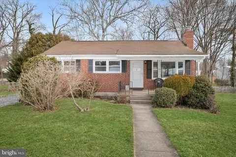 104 Glenrae Dr, Catonsville, MD 21228