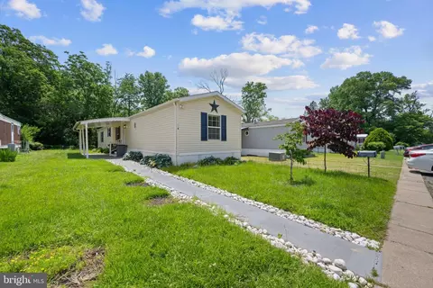 109 Judywood Ln, Essex, MD 21221