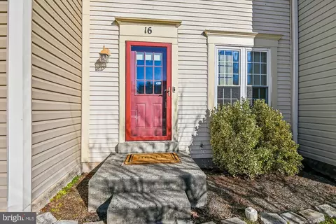 16 Jack Pine Pl, Nottingham, MD 21236 photo 2
