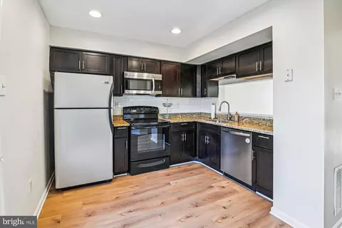 16 Jack Pine Pl, Nottingham, MD 21236 photo 11