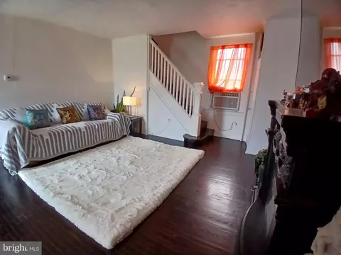 Living - 6901 Ridgeway Rd, Dundalk, MD 21222 photo 2 of 2