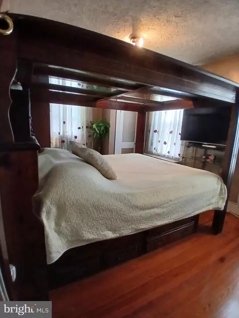 Bedroom - 6901 Ridgeway Rd, Dundalk, MD 21222 photo 3 of 5