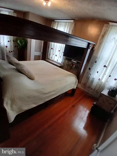 Bedroom - 6901 Ridgeway Rd, Dundalk, MD 21222 photo 4 of 5