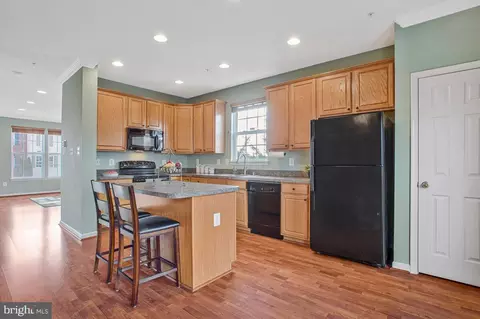 Kitchen - 9831 Biggs Rd, Middle River, MD 21220 photo 3 of 4