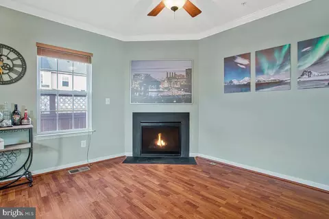Living - 9831 Biggs Rd, Middle River, MD 21220 photo 6 of 6