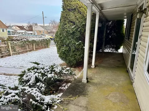 Exterior - 28 Right Wing Dr, Middle River, MD 21220 photo 1 of 2