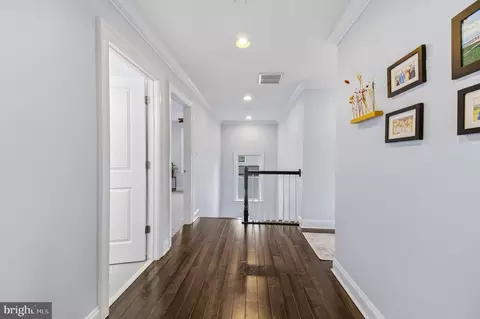 Entry Way - 3628 Bay Dr, Middle River, MD 21220 photo 9 of 12