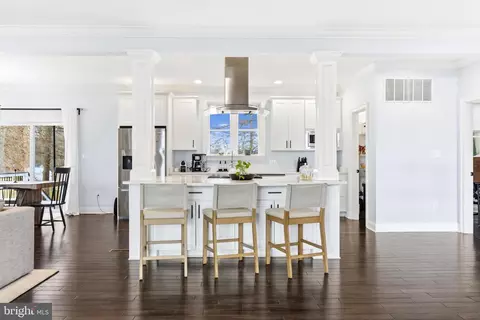 Kitchen - 3628 Bay Dr, Middle River, MD 21220 photo 1 of 7