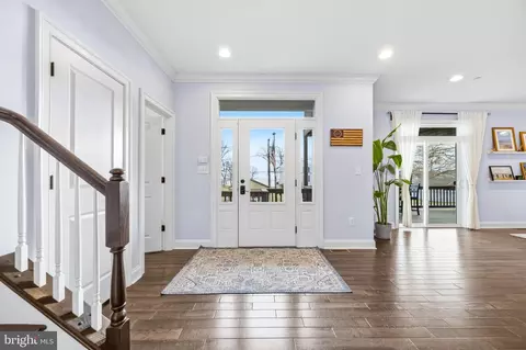 Entry Way - 3628 Bay Dr, Middle River, MD 21220 photo 1 of 12