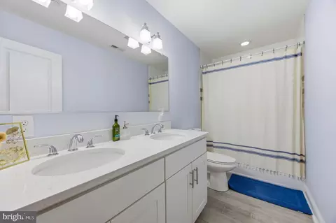 Bath - 3628 Bay Dr, Middle River, MD 21220 photo 1 of 3