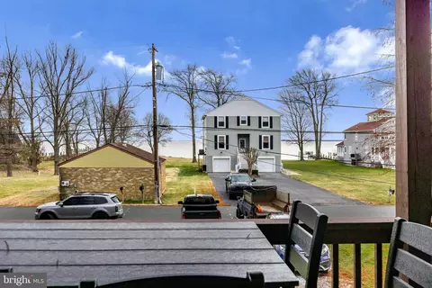 Exterior - 3628 Bay Dr, Middle River, MD 21220 photo 9 of 19