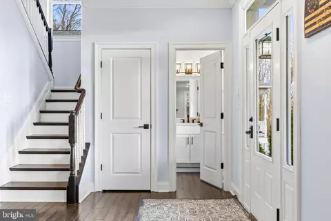 Entry Way - 3628 Bay Dr, Middle River, MD 21220 photo 6 of 12