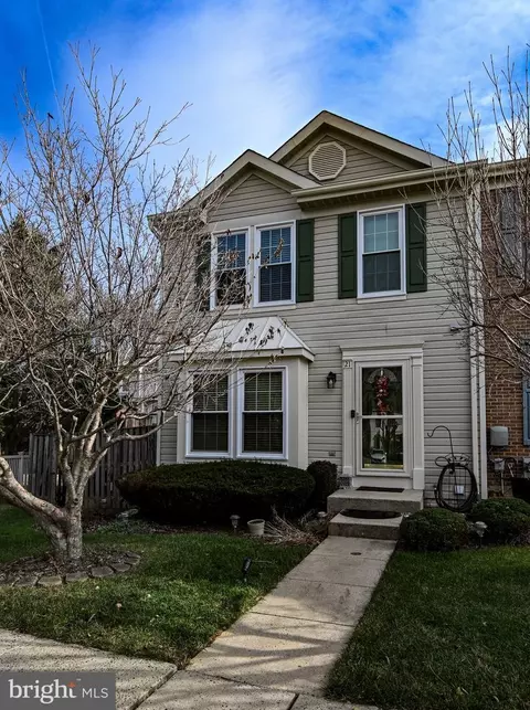 21 Cedarcone Ct, Nottingham, MD 21236 photo 3