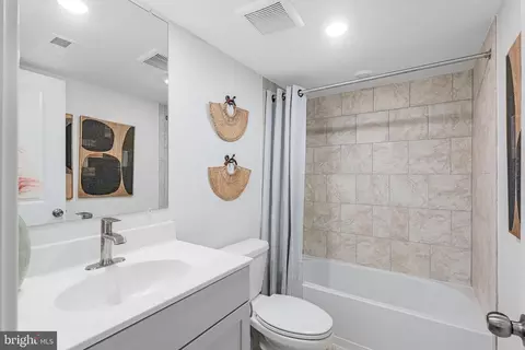 Bath - 7720 Johnnycake Rd, Windsor Mill, MD 21244 photo 1 of 1