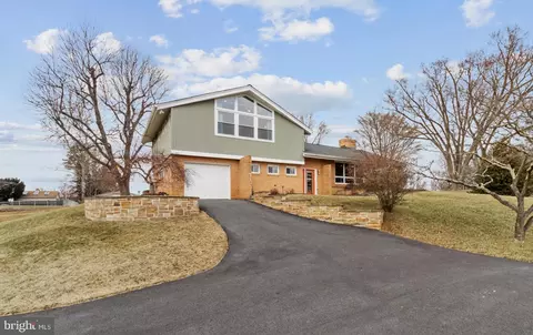 2414 Stanwick Rd, Phoenix, MD 21131 photo 1