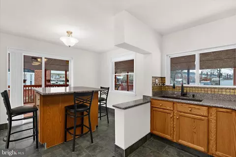 Kitchen - 8159 Kavanagh Rd, Dundalk, MD 21222 photo 5 of 5