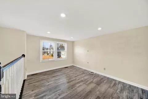 Living - 6 Storeys Ct, Nottingham, MD 21236 photo 1 of 3