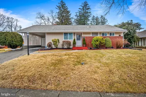 624 Fairway Dr, Towson, MD 21286