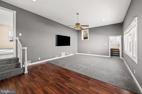 Living - 4222 Klosterman Ave, Nottingham, MD 21236 photo 7 of 9