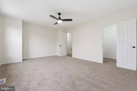 Entry Way - 629 Nollmeyer Rd, Middle River, MD 21220 photo 5 of 7