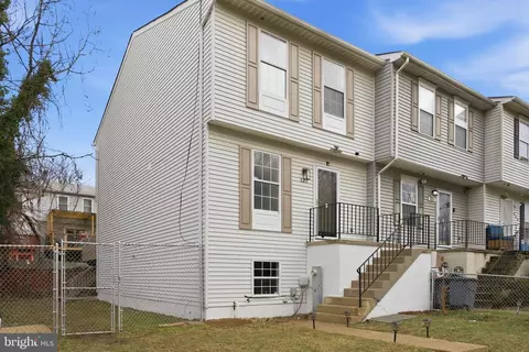 Exterior - 629 Nollmeyer Rd, Middle River, MD 21220 photo 2 of 4