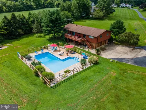 6208 Ebenezer Rd, Middle River, MD 21220
