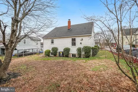 Exterior - 30 3rd Ave, Halethorpe, MD 21227 photo 5 of 5