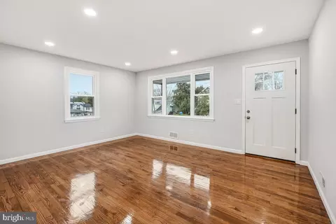 Living - 30 3rd Ave, Halethorpe, MD 21227 photo 3 of 3