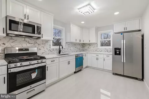 Kitchen - 30 3rd Ave, Halethorpe, MD 21227 photo 1 of 1