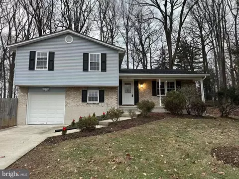 11 Brucetown Ct, Catonsville, MD 21228