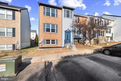 12 Piedmont Ct, Halethorpe, MD 21227