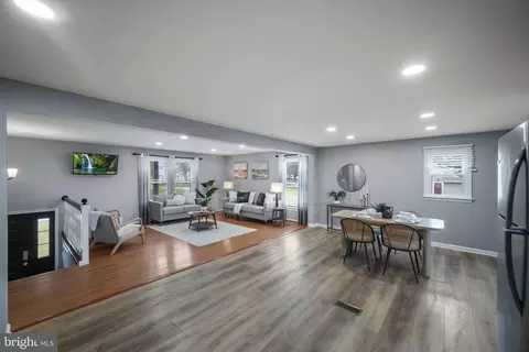 Entry Way - 15915 Trenton Rd, Upperco, MD 21155 photo 1 of 1